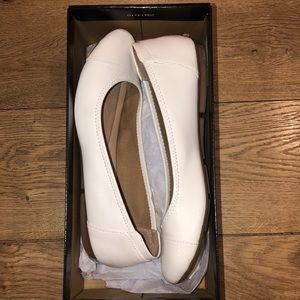 Women’s flats